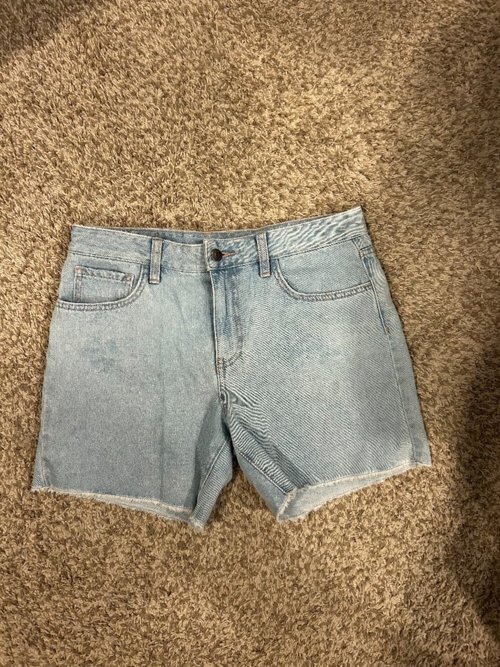 vans light wash jean shorts 7/28